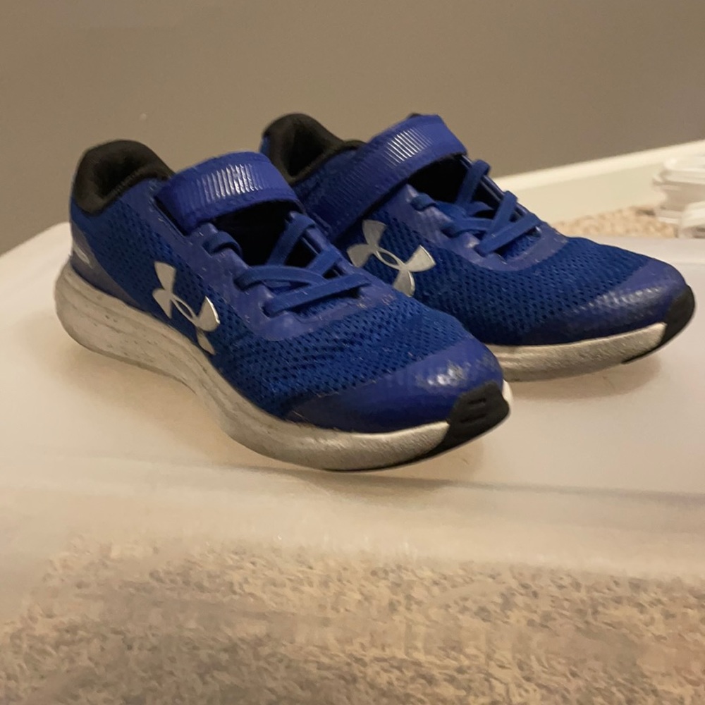 Blue boys under armour